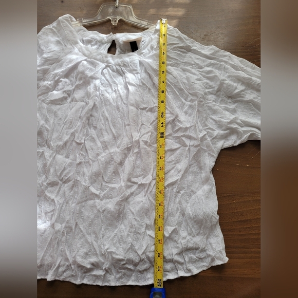 Universal Thread Rayon White Billowy Keyhole Back Blouse Size Large - Picture 7 of 10